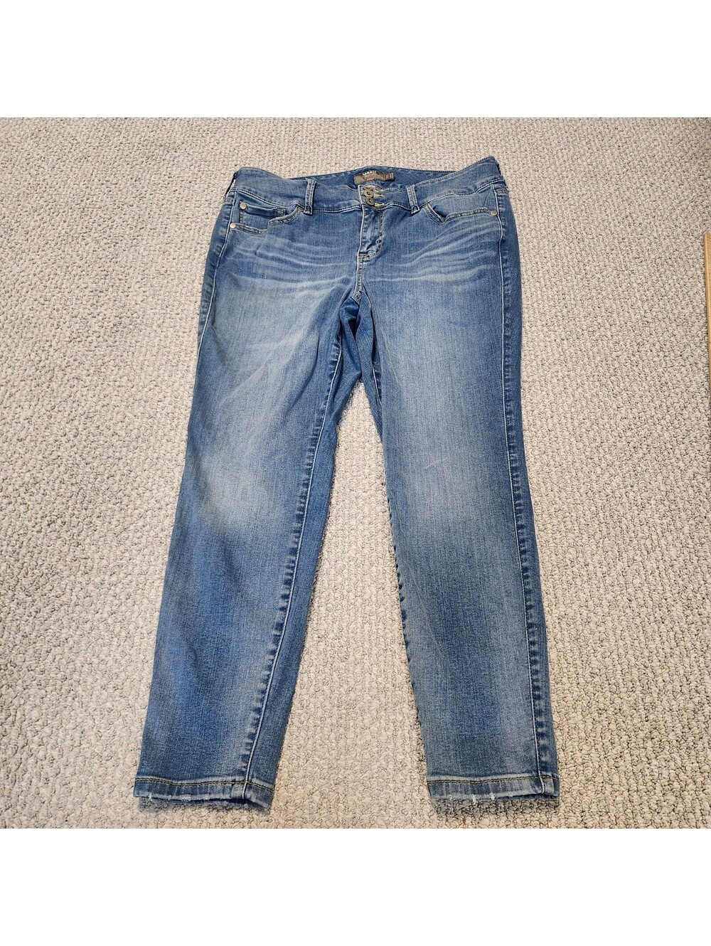 Torrid Super Soft Jegging Jeans Size 16S Light Wash